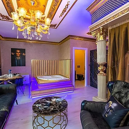 Hotel By Mesut